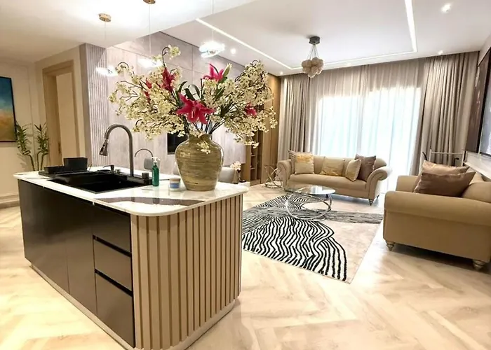 Cozy, Fully Fitted Smart Home
